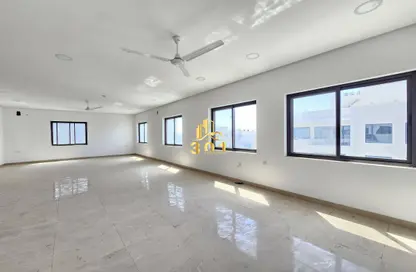Office Space - 1 Bedroom - 2 Bathrooms for rent in Tubli - Central Governorate