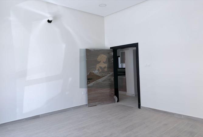 999209 - Property Image 3