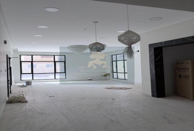 999209 - Property Image 2