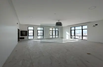 Apartment - 2 Bedrooms - 2 Bathrooms for rent in Saar - Northern Governorate