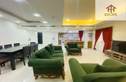 Apartment - 3 Bedrooms - 3 Bathrooms for rent in Zinj - Manama - Capital Governorate