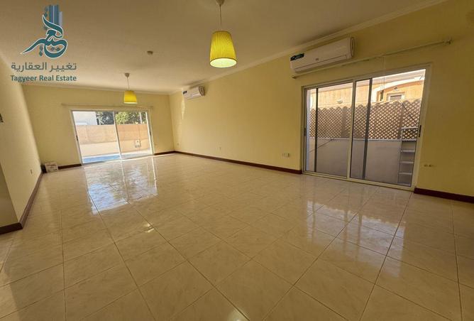 993859 - Property Image 3