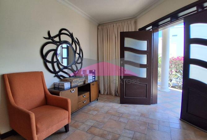 51382571 - Property Image 2