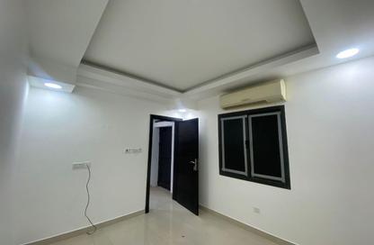 Apartment - 1 Bedroom - 1 Bathroom for rent in Hamad Town - Northern Governorate