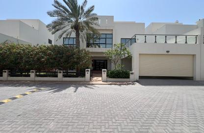 Compound - 5 Bedrooms - 6 Bathrooms for rent in Saar - Northern Governorate