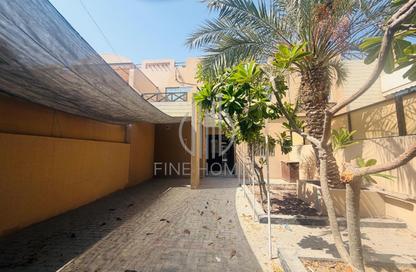 Villa - 3 - 3 for rent in Salmaniya - Manama - Capital Governorate