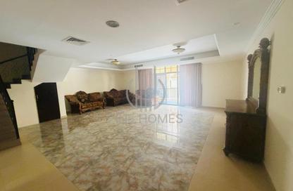 Villa - 3 - 3 for rent in Salmaniya - Manama - Capital Governorate