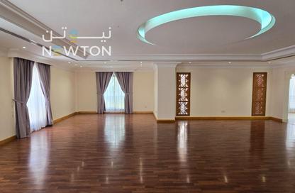 Villa - 4 Bedrooms - 5 Bathrooms for rent in Um Al Hasam - Manama - Capital Governorate