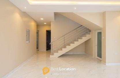 Villa - 5 - 6 for sale in Karzakkan - Northern Governorate
