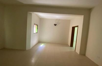 Apartment - 2 Bedrooms - 2 Bathrooms for rent in Sanad - Central Governorate