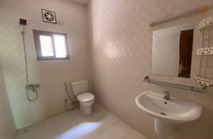 Apartment - 2 Bedrooms - 2 Bathrooms for rent in Sanad - Central Governorate