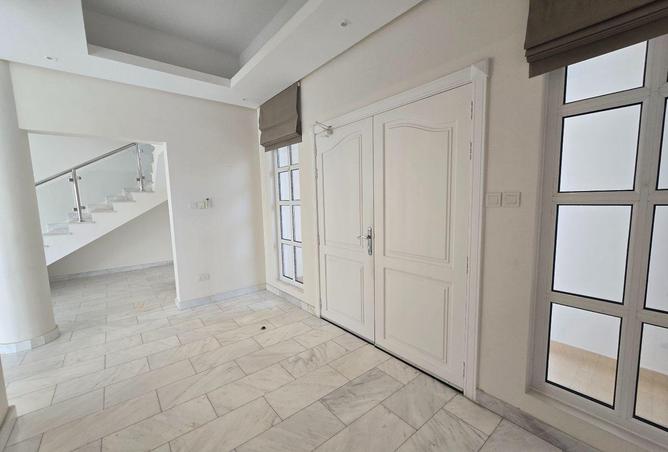 52169289 - Property Image 2