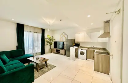 Apartment - 2 Bedrooms - 2 Bathrooms for rent in Segaya - Manama - Capital Governorate