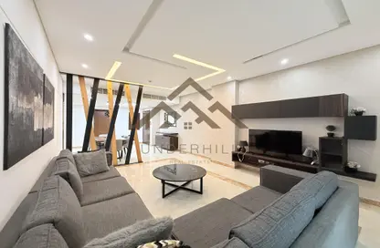 Apartment - 2 Bedrooms - 2 Bathrooms for rent in Busaiteen - Muharraq Governorate