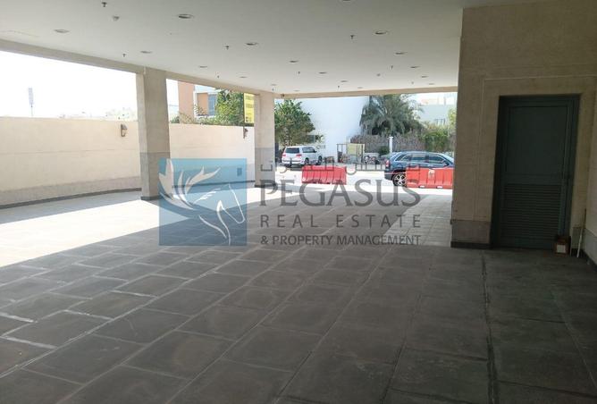 999477 - Property Image 2