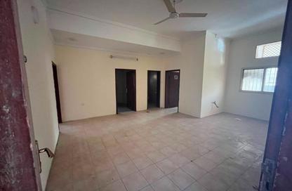 Apartment - 2 Bedrooms - 2 Bathrooms for rent in Alhajiyat - Riffa - Southern Governorate