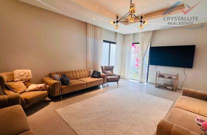 فيلا - 3 غرف نوم - 4 حمامات للبيع في سار - المحافظة الشمالية