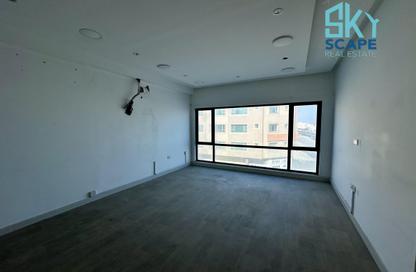 Office Space - 2 Bedrooms - 2 Bathrooms for rent in Salmabad - Central Governorate