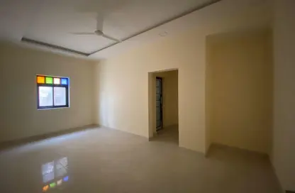 Apartment - 3 Bedrooms - 3 Bathrooms for rent in Galali - Muharraq Governorate