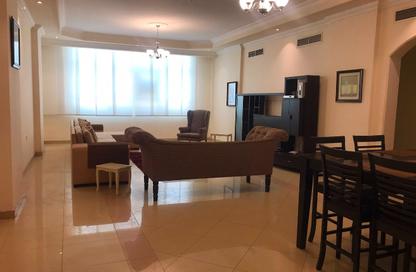 Apartment - 3 Bedrooms - 3 Bathrooms for rent in Al Juffair - Capital Governorate