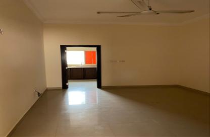 Apartment - 3 Bedrooms - 2 Bathrooms for rent in Jid Ali - Central Governorate