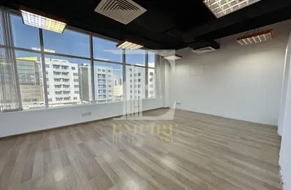 مكتب - استوديو - 2 حمامات للايجار في السيف - محافظة العاصمة