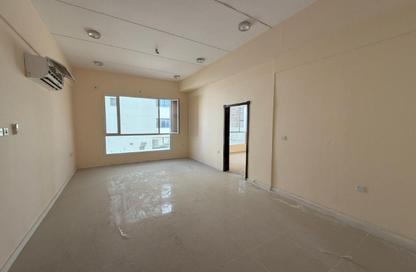 Office Space - 2 Bedrooms - 2 Bathrooms for rent in Seef - Capital Governorate