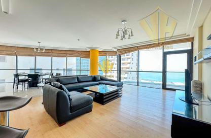 Apartment - 2 Bedrooms - 4 Bathrooms for rent in Al Juffair - Capital Governorate