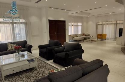 Villa - 4 - 5 for rent in Saar - Northern Governorate