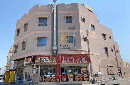 عمارة بالكامل - 7+ - 7 للبيع في المحرق - المحرق