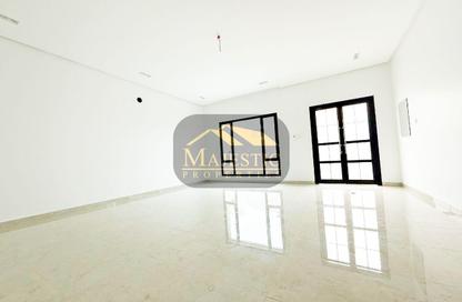 Villa - 4 Bedrooms - 5 Bathrooms for sale in Shahrakan - Northern Governorate