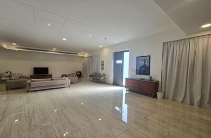 Villa - 4 Bedrooms - 5 Bathrooms for rent in Saar - Northern Governorate