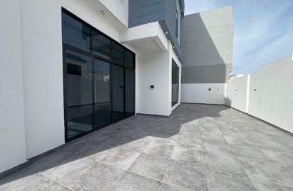 Villa - 4 Bedrooms - 6 Bathrooms for sale in Bani Jamra - Northern Governorate