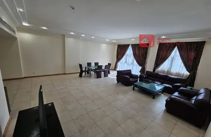 Apartment - 3 Bedrooms - 4 Bathrooms for rent in Mahooz - Manama - Capital Governorate