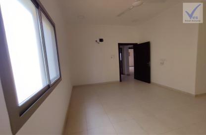 Apartment - 3 Bedrooms - 2 Bathrooms for rent in Isa Town - Central Governorate