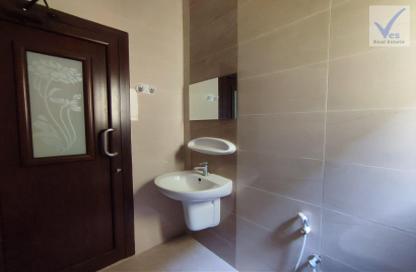 Apartment - 3 Bedrooms - 2 Bathrooms for rent in Isa Town - Central Governorate Apartment - 3 Bedrooms - 2 Bathrooms for rent in Isa Town - Central Governorate
