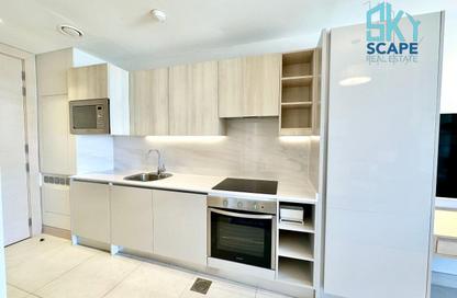 Apartment - Studio - 1 for rent in Reef Island - Capital Governorate