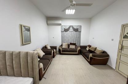 Villa - 7+ - 7 for rent in Arad - Muharraq Governorate