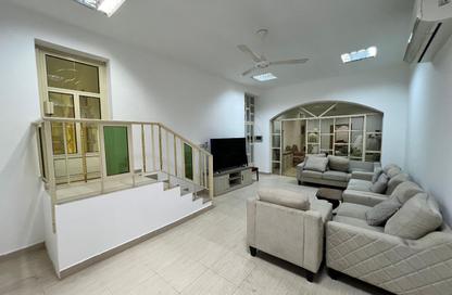 Villa - 7+ - 7 for rent in Arad - Muharraq Governorate