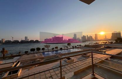 Apartment - 2 Bedrooms - 3 Bathrooms for rent in Reef Island - Capital Governorate