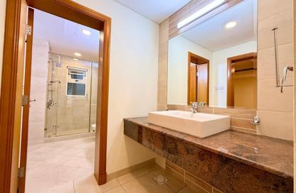 Villa - 5 Bedrooms - 6 Bathrooms for rent in Al Jasra - Northern Governorate Villa - 5 Bedrooms - 6 Bathrooms for rent in Al Jasra - Northern Governorate