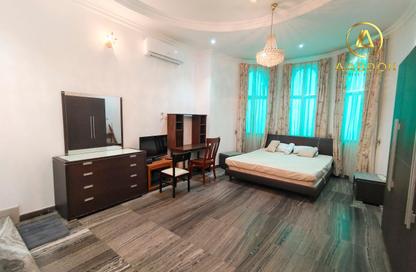 Villa - 2 Bedrooms - 3 Bathrooms for rent in Al Juffair - Capital Governorate