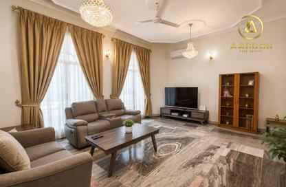 Villa - 2 Bedrooms - 3 Bathrooms for rent in Al Juffair - Capital Governorate