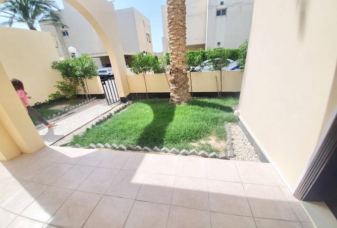 994414 - Property Image 2