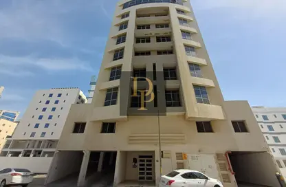 Apartment - 2 Bedrooms - 2 Bathrooms for rent in Al Burhama - Manama - Capital Governorate