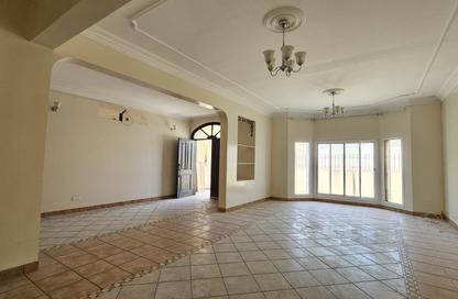 Villa - 4 Bedrooms - 4 Bathrooms for rent in Hidd - Muharraq Governorate