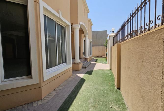 56037428 - Property Main Image