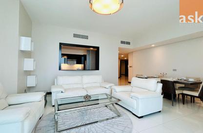 Apartment - 2 Bedrooms - 3 Bathrooms for rent in Al Juffair - Capital Governorate