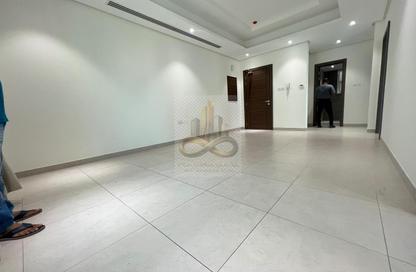 Apartment - 2 - 2 for rent in Al Burhama - Manama - Capital Governorate
