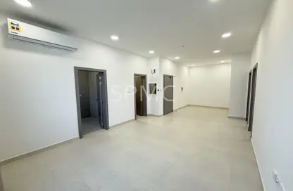 Apartment - 2 Bedrooms - 2 Bathrooms for rent in Tubli - Central Governorate